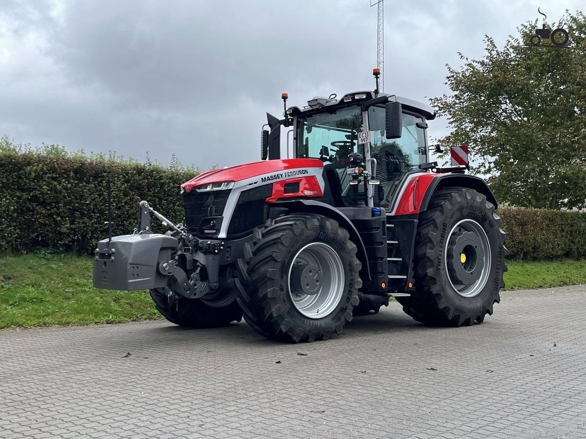 Heavy Duty Tractor Unit 110HP